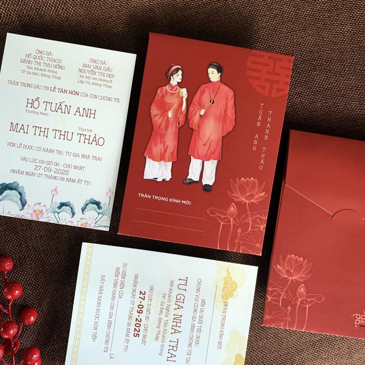 ATC02 - Thiệp Cưới Chibi Áo Dài Hoa Sen